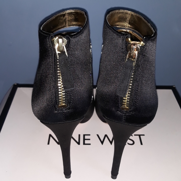 NWOT - Nine West Do It Now Booties - Picture 3 of 7